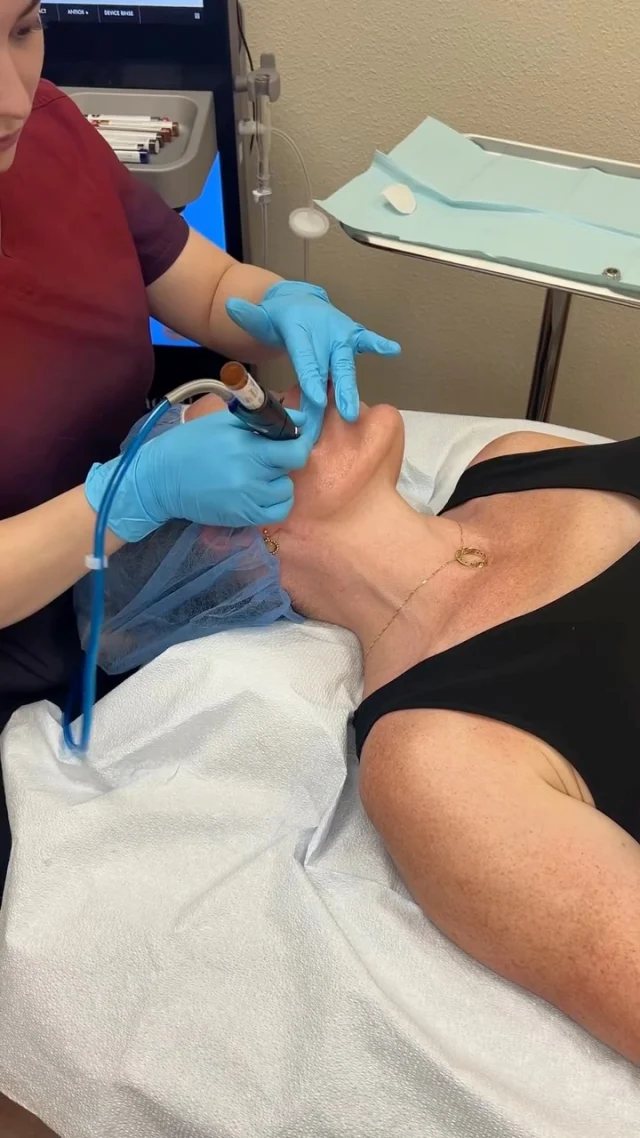 HydraFacials are perfect for anyone, anytime!💙 Get 20% OFF a package of 4 and you can even add dermaplaning to your package for an extra glow!🌟
HydraFacial is a gentle, customizable treatment that cleanses, exfoliates, extracts, and hydrates your skin, all in one treatment.

Don’t forget to call our office at 541-683-3238 or head online using the link in our bio / http://store.jewellaestheticmedspa.com to snag our biggest sale of the year! 🍂

“A Reputation Built on Results” 🩷💚
#medspaeugene #hydrafacial #facial #sale #extractions